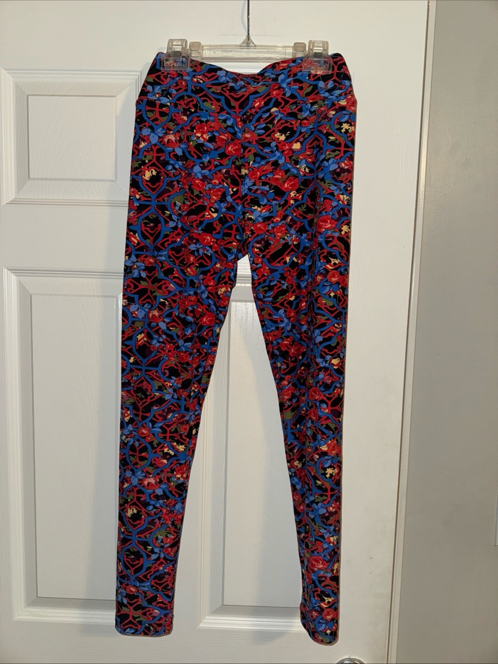 LuLaRoe Bold Red and Blue Floral Leggings